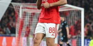 切尔西球员帕尔默英超赛场大放异彩，进球数逼近哈兰德